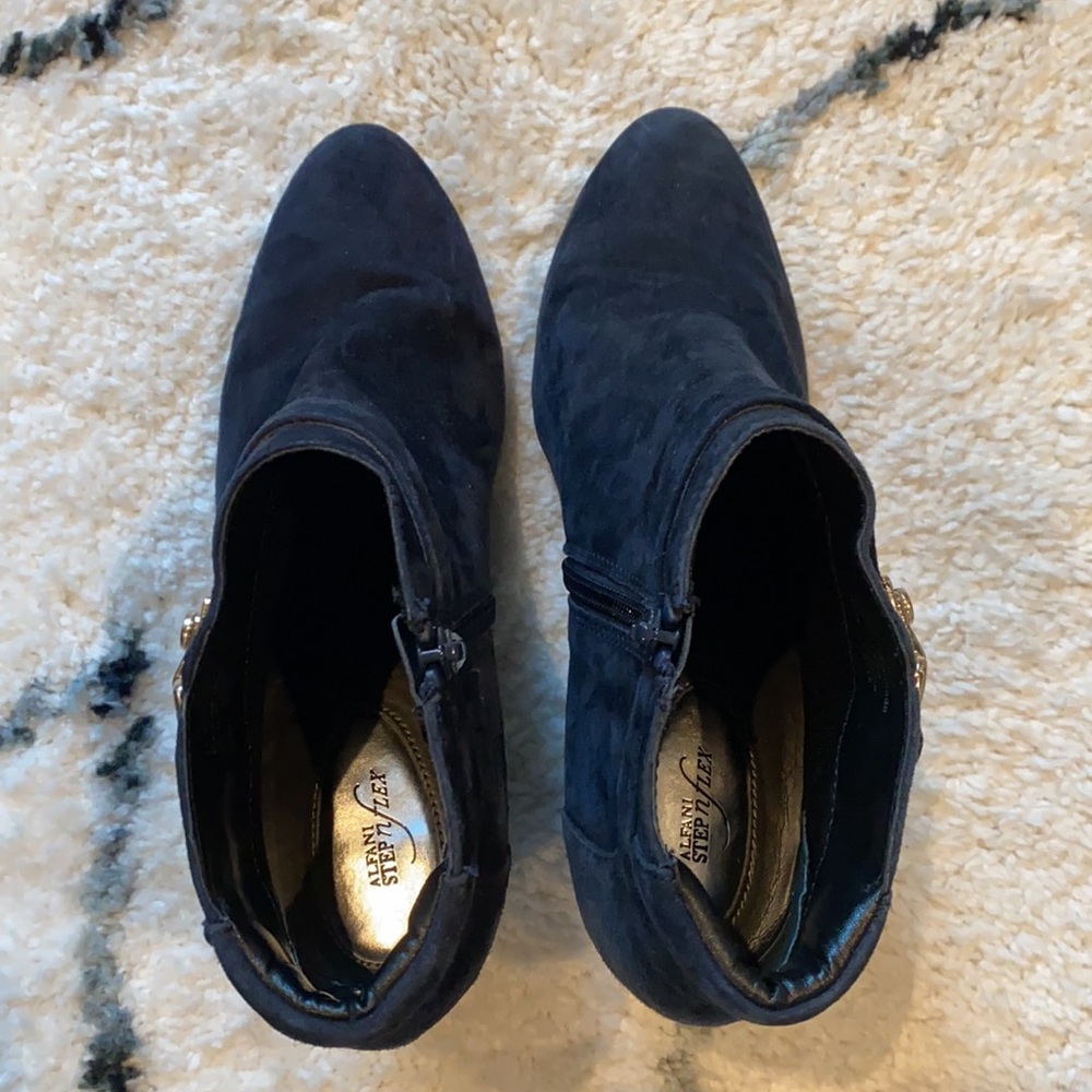 Alfani Navy Booties - Picture 5 of 8